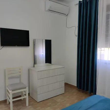 Villa 7 *