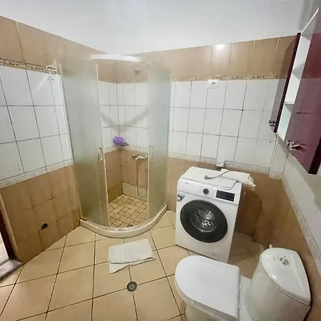 7 * Vlorë
